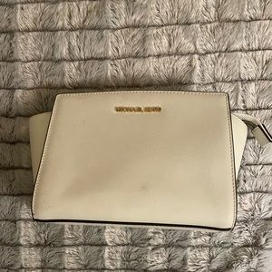 White Michael Kors bag